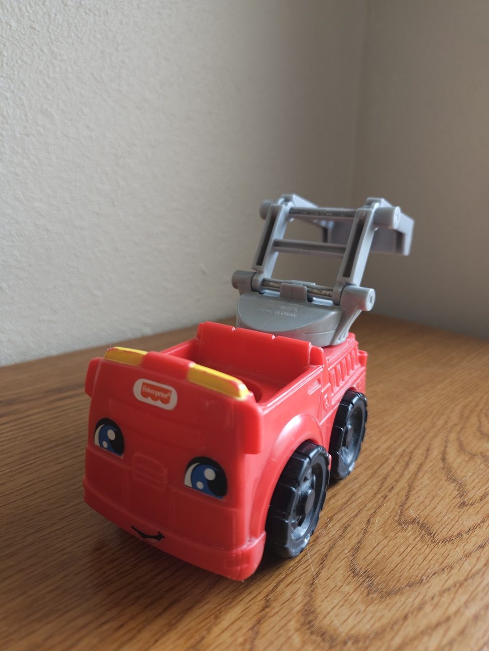 4/$10 Fisher Price Little People Fire Truck 2018 To The Rescue Toy Vehicle